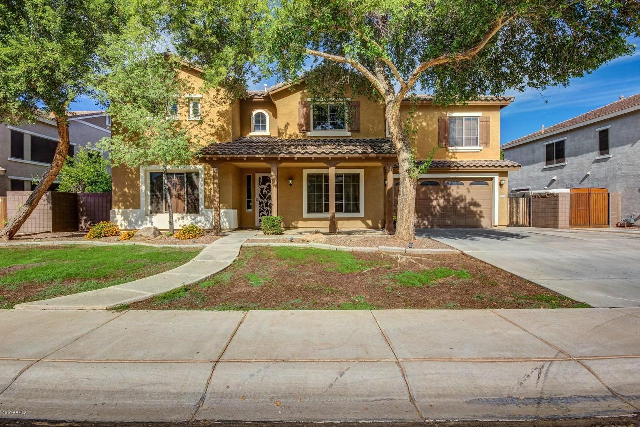 14334 W Mauna Loa Ln., Surprise, AZ 85379