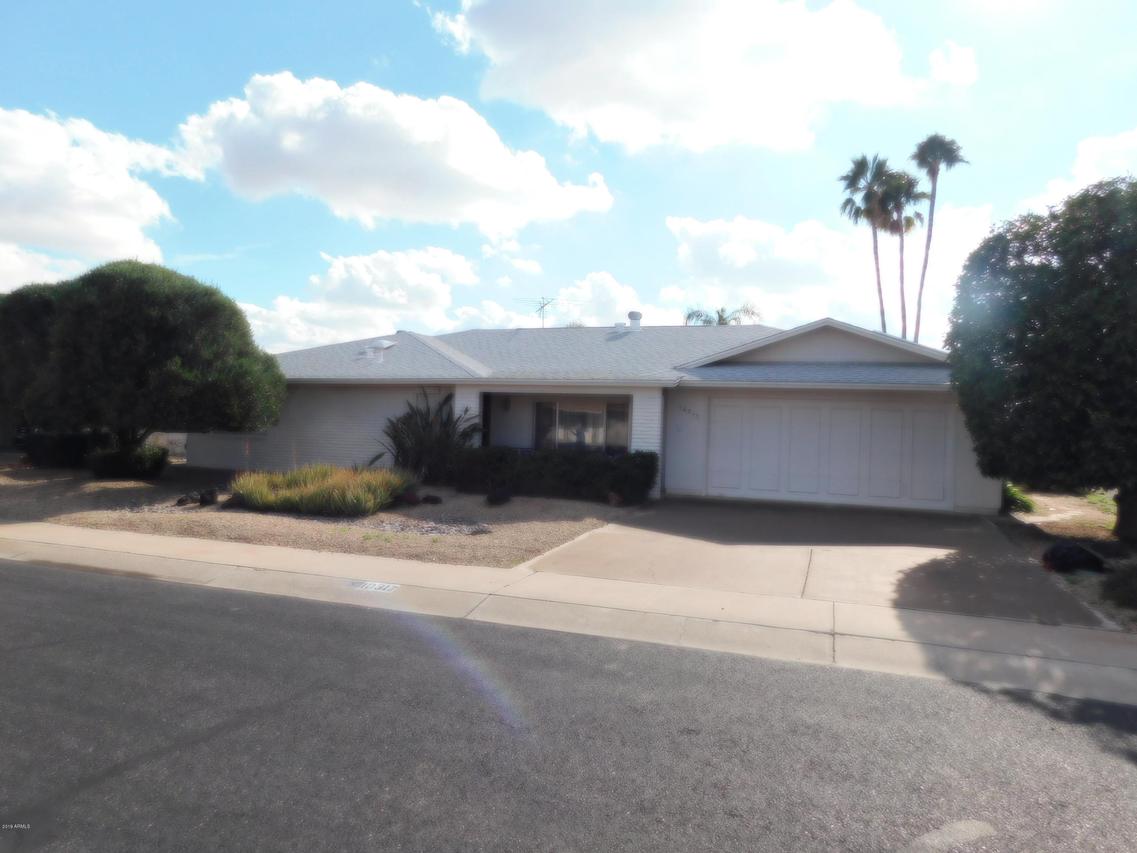 10317 W Pine Springs Dr., Sun City, AZ 85373