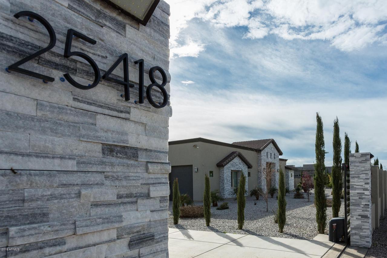 25418 N 16th Ave., Phoenix, AZ 85085