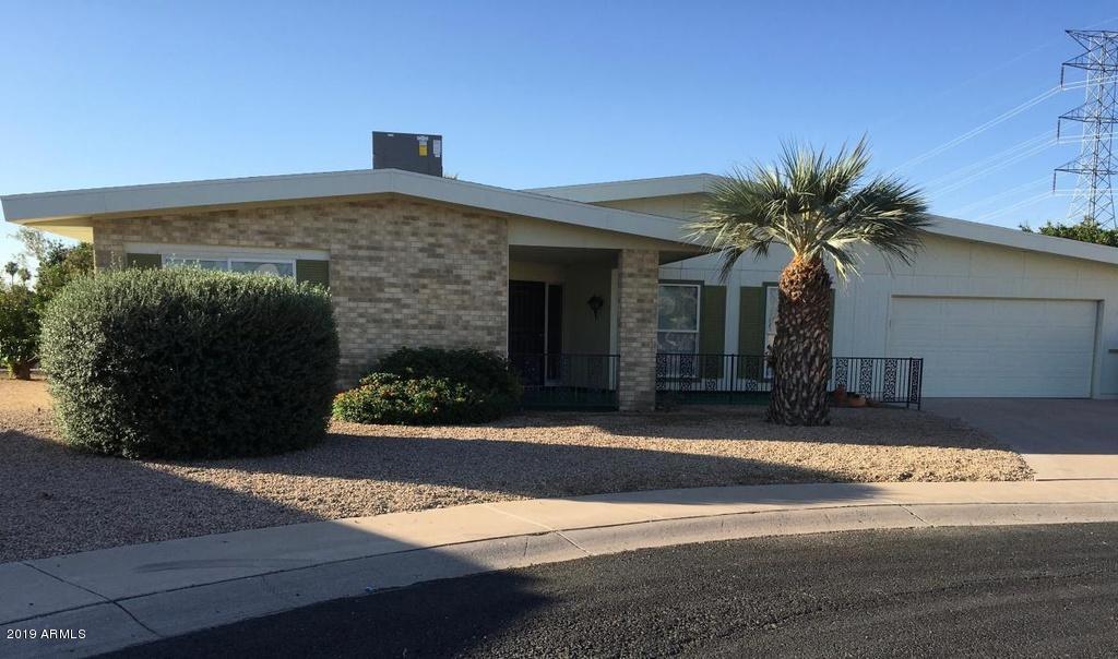 11137 W Palmeras Dr., Sun City, AZ 85373