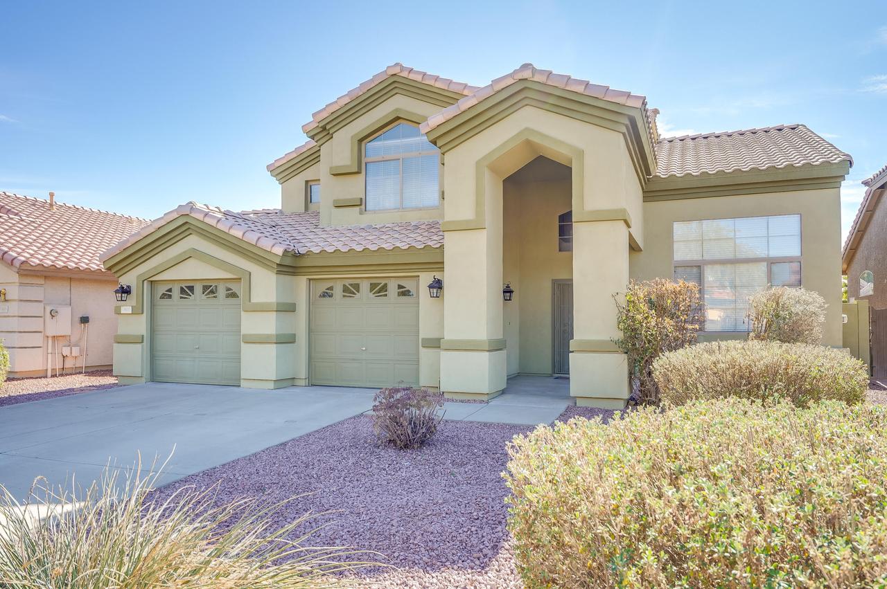 3827 E Edna Ave., Phoenix, AZ 85032