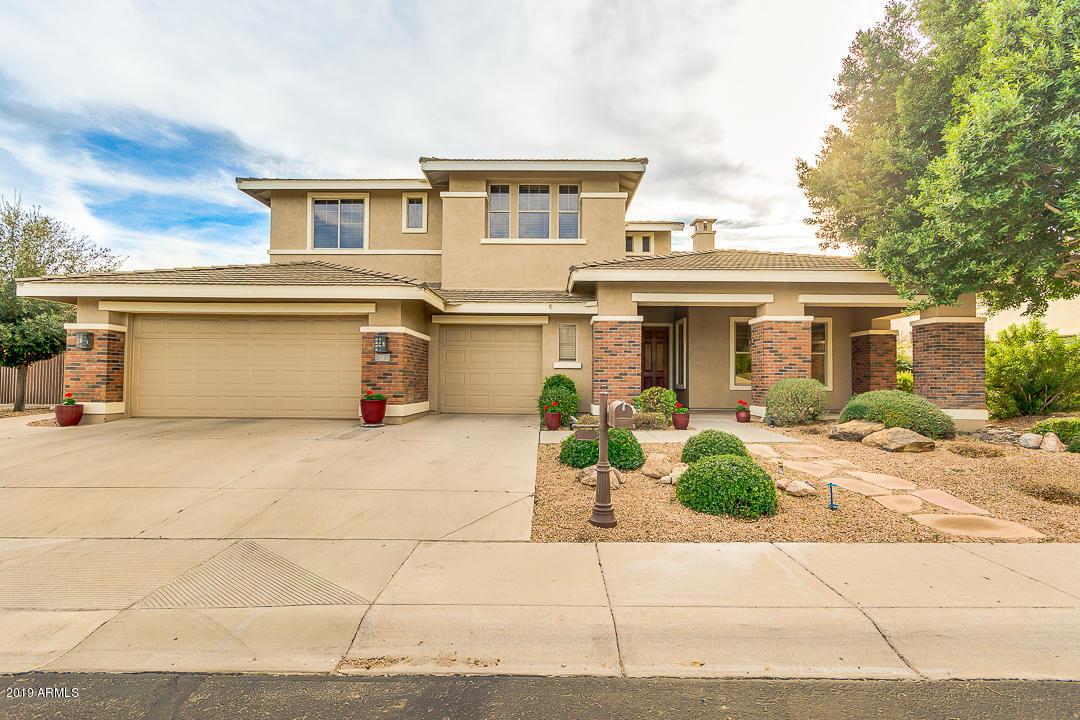 77 E Louis Way, Tempe, AZ 85284