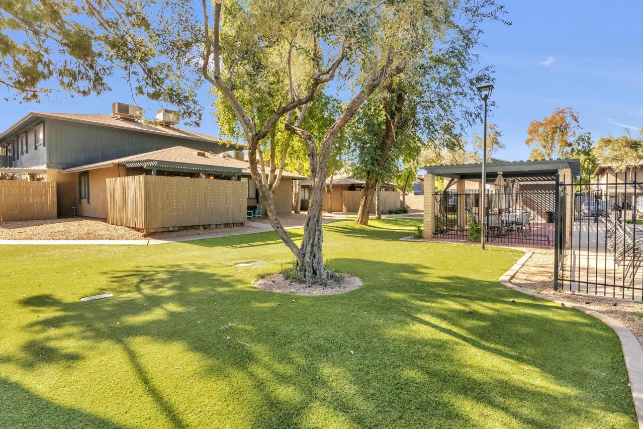 286 W Palomino Dr. #70, Chandler, AZ 85225