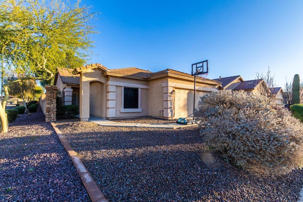 2576 W Amber Sun Dr., Phoenix, AZ 85085