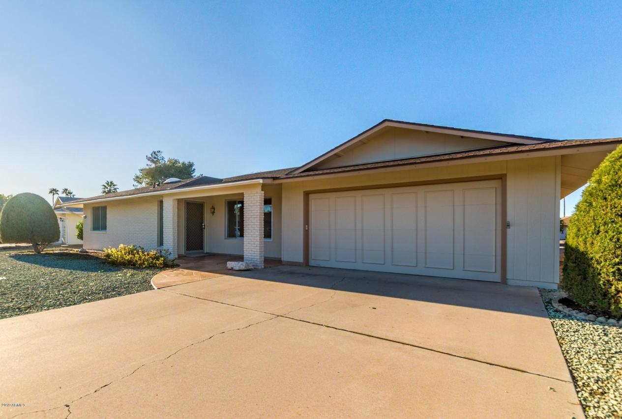 10117 W Concho Cir., Sun City, AZ 85373