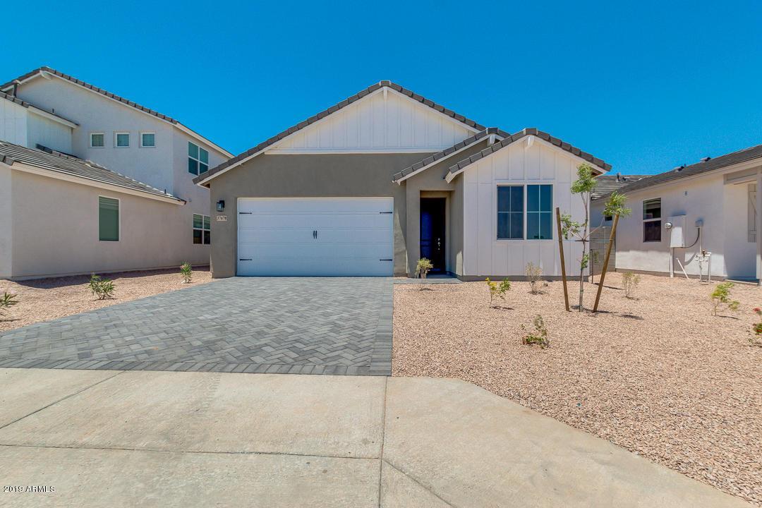 625 E Hazelnut Ln., San Tan Valley, AZ 85140