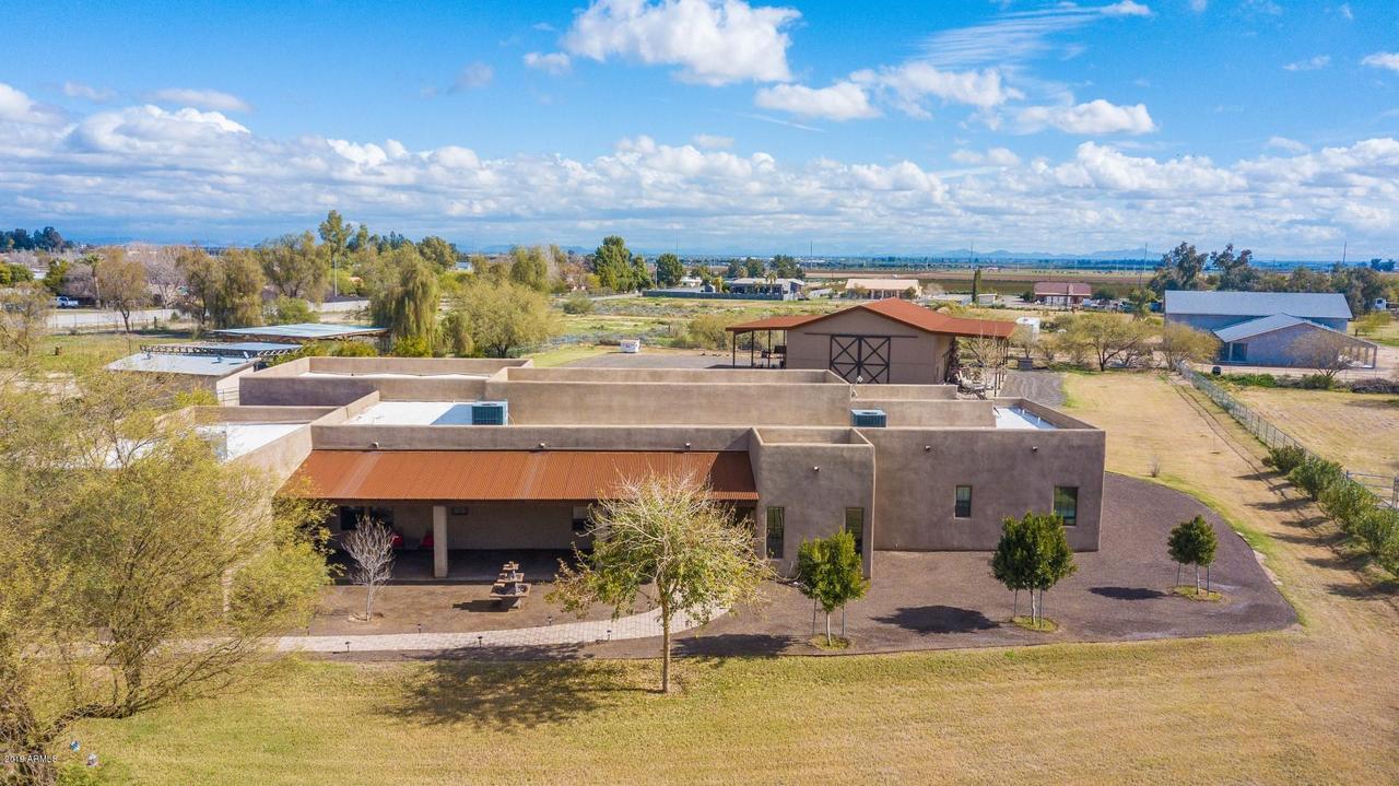 9703 N 175th Ave., Waddell, AZ 85355