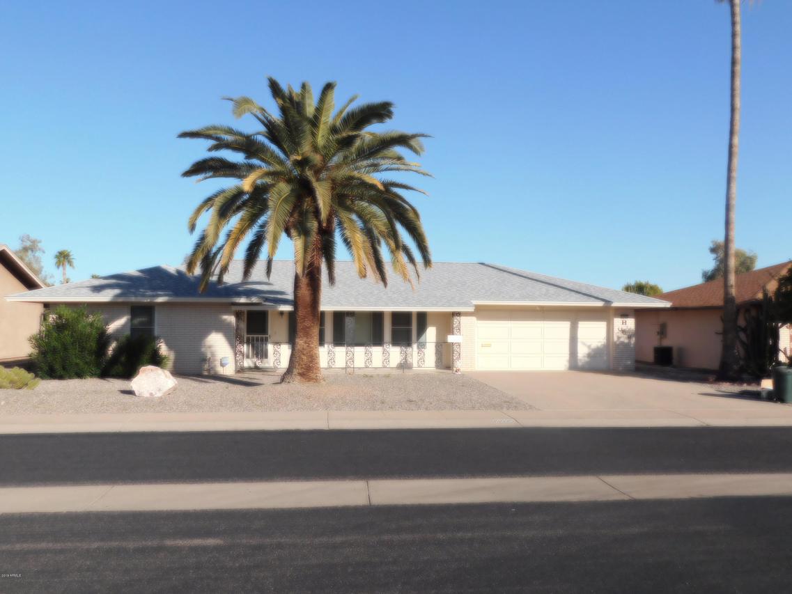 15629 N Meadow Park Dr., Sun City, AZ 85351