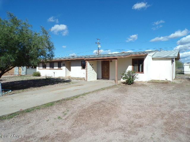 930 E Desert Ave., Apache Junction, AZ 85119