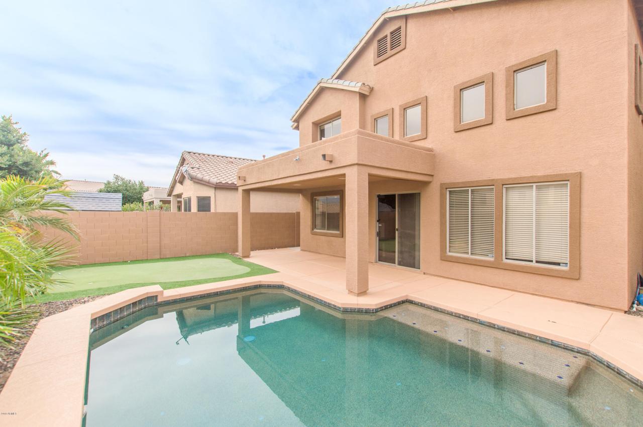 2909 W Silver Fox Way, Phoenix, AZ 85045