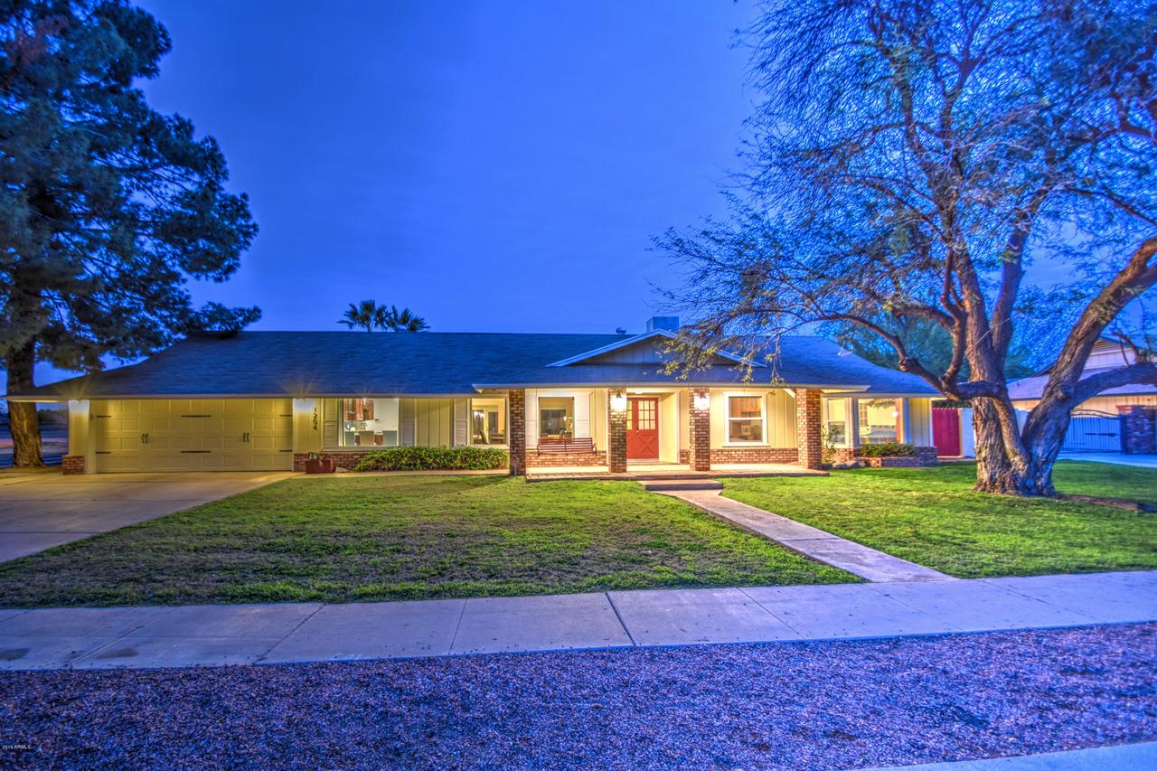 1204 E Secretariat Dr., Tempe, AZ 85284