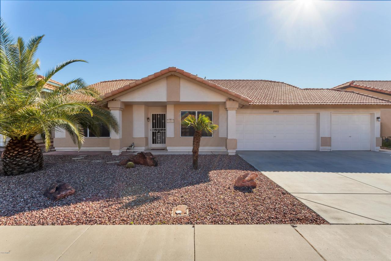 20801 N 110th Ave., Sun City, AZ 85373
