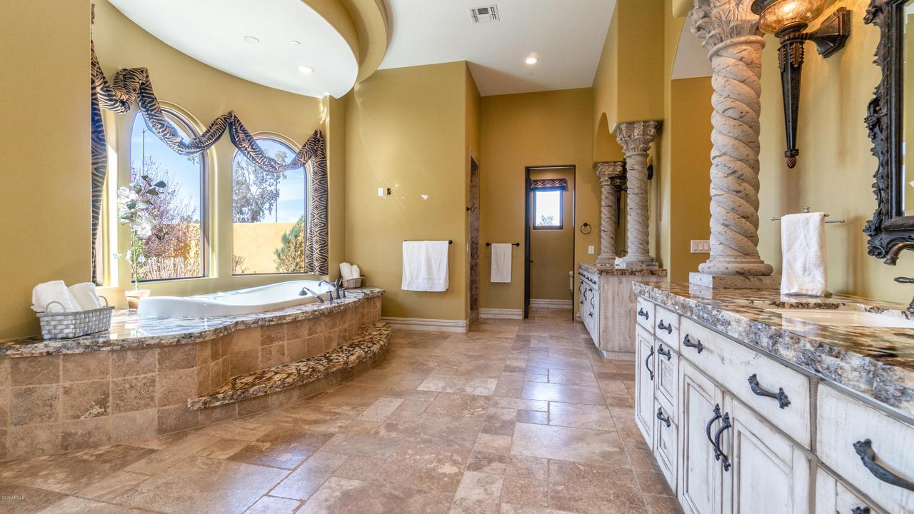 7002 E Paradise Dr., Scottsdale, AZ 85254