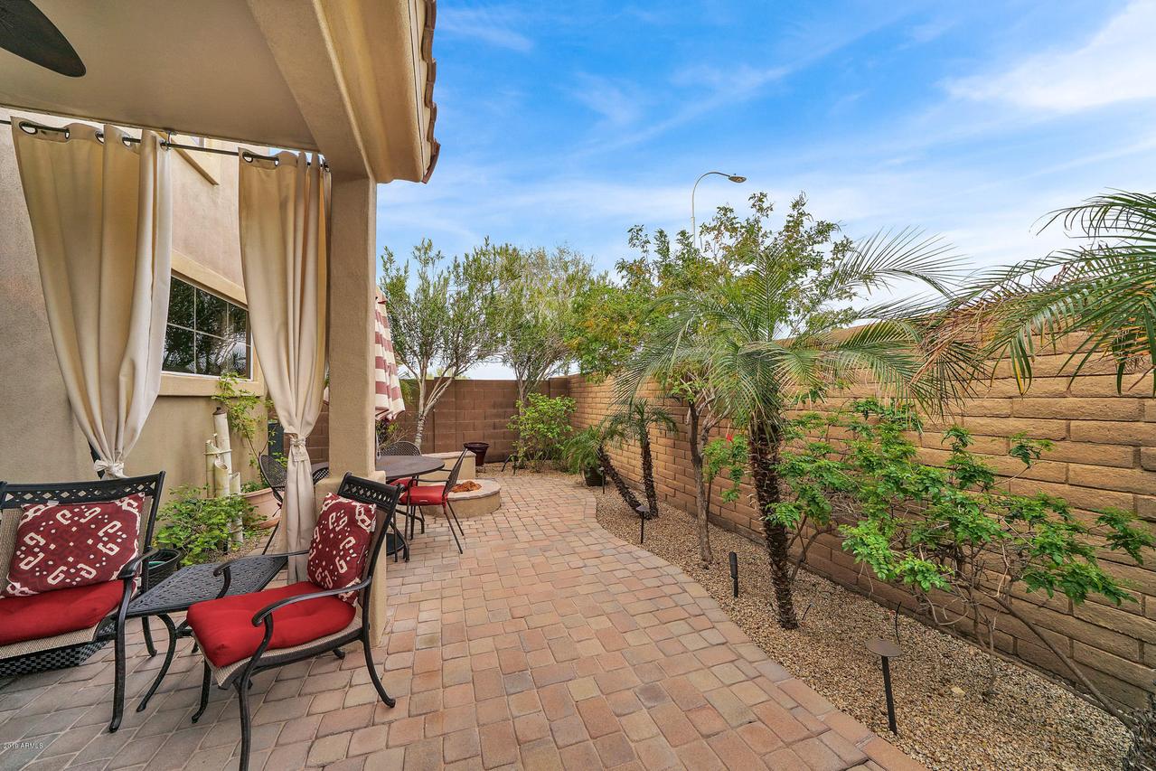 408 W Mountain Sage Dr., Phoenix, AZ 85045