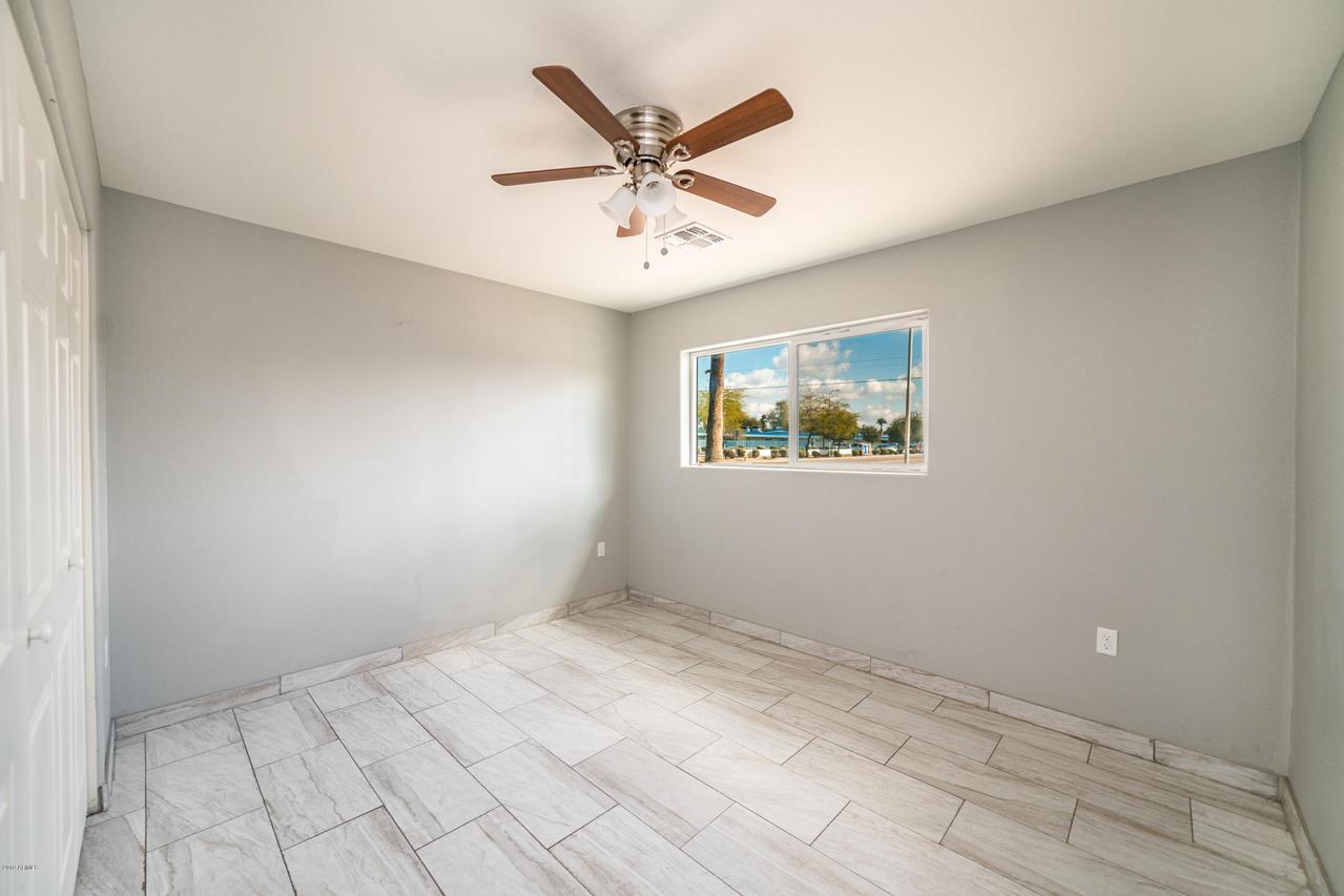 6420 N 45th Ave., Glendale, AZ 85301