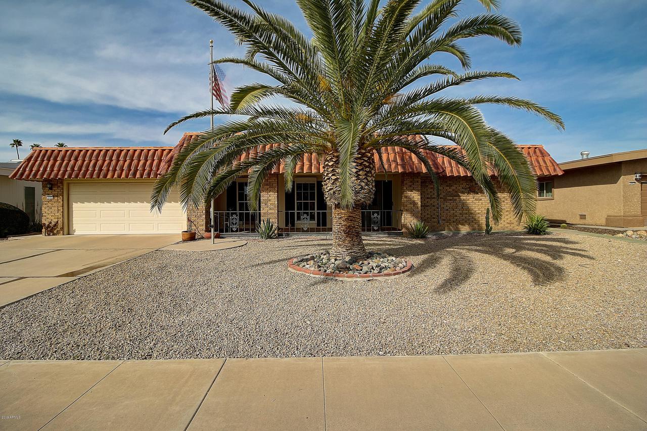 10926 W Palmeras Dr., Sun City, AZ 85373