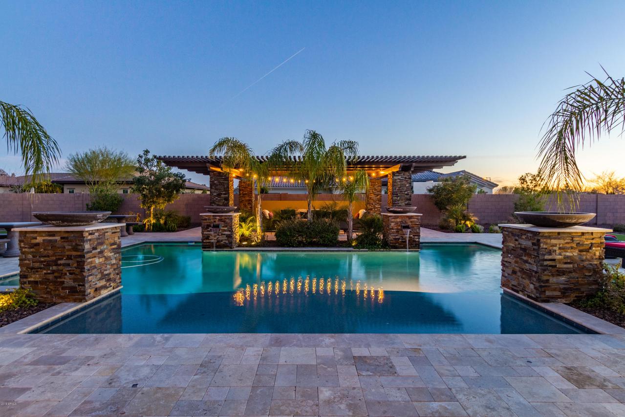 2031 E Crescent Way, Gilbert, AZ 85298