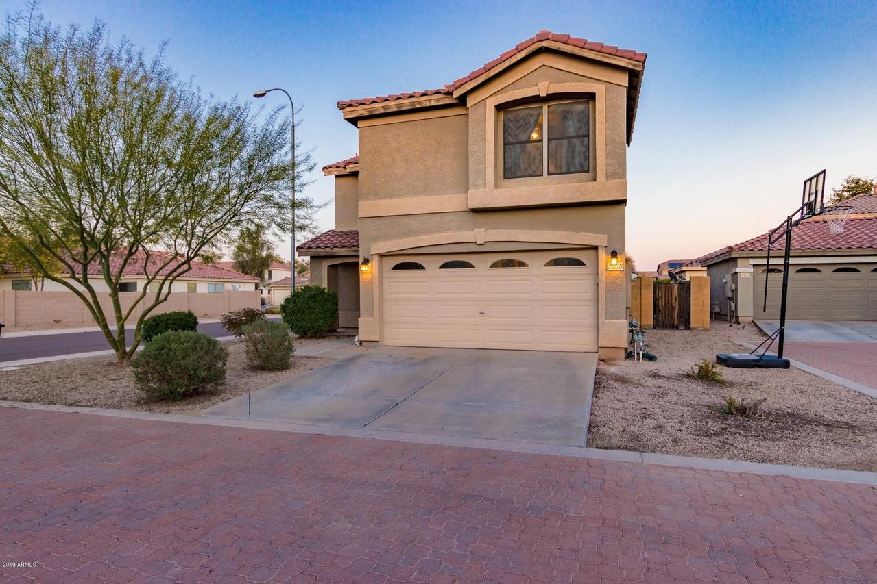 2433 E Palm Beach Dr., Chandler, AZ 85249