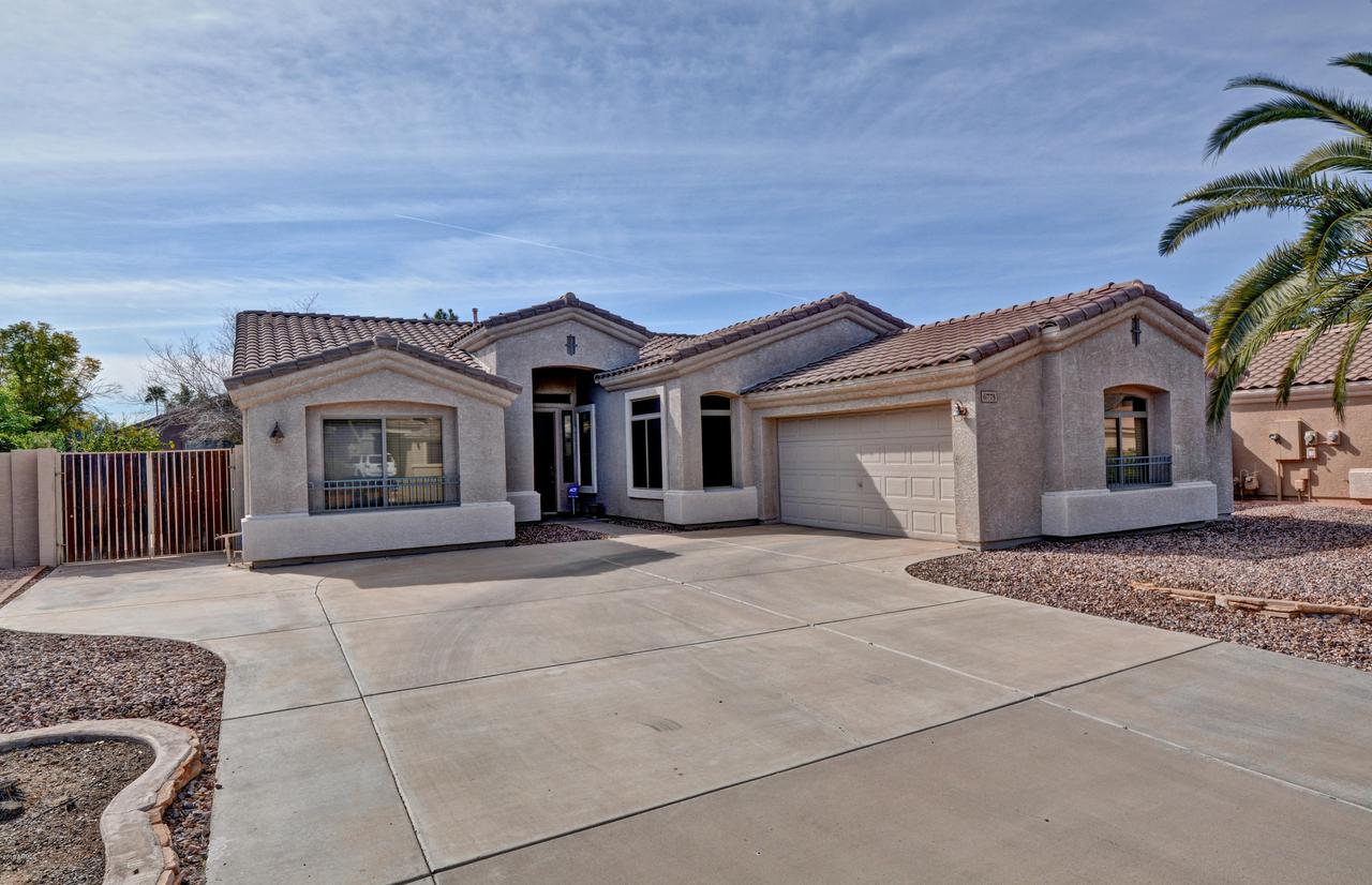 6775 W Lone Cactus Dr., Glendale, AZ 85308