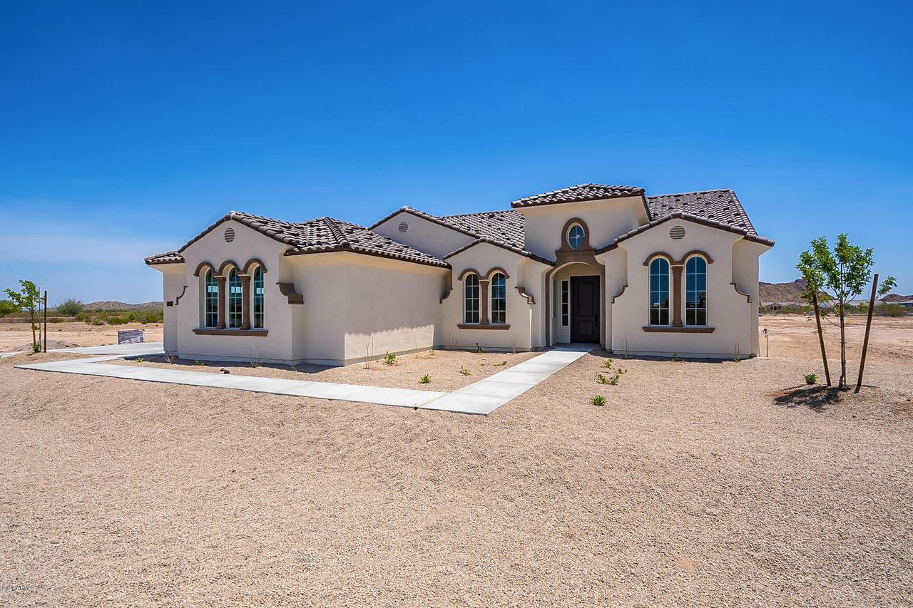 289 W Sterling St., San Tan Valley, AZ 85143