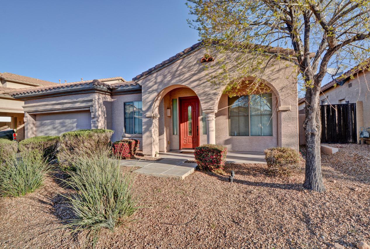 4318 W Aracely Dr., New River, AZ 85087