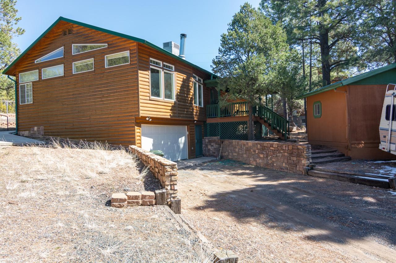 1957 Aspen Cir., Overgaard, AZ 85933