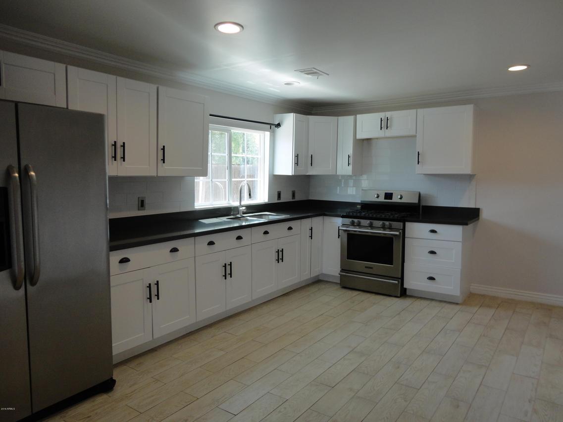 325 E Madden Dr., Avondale, AZ 85323