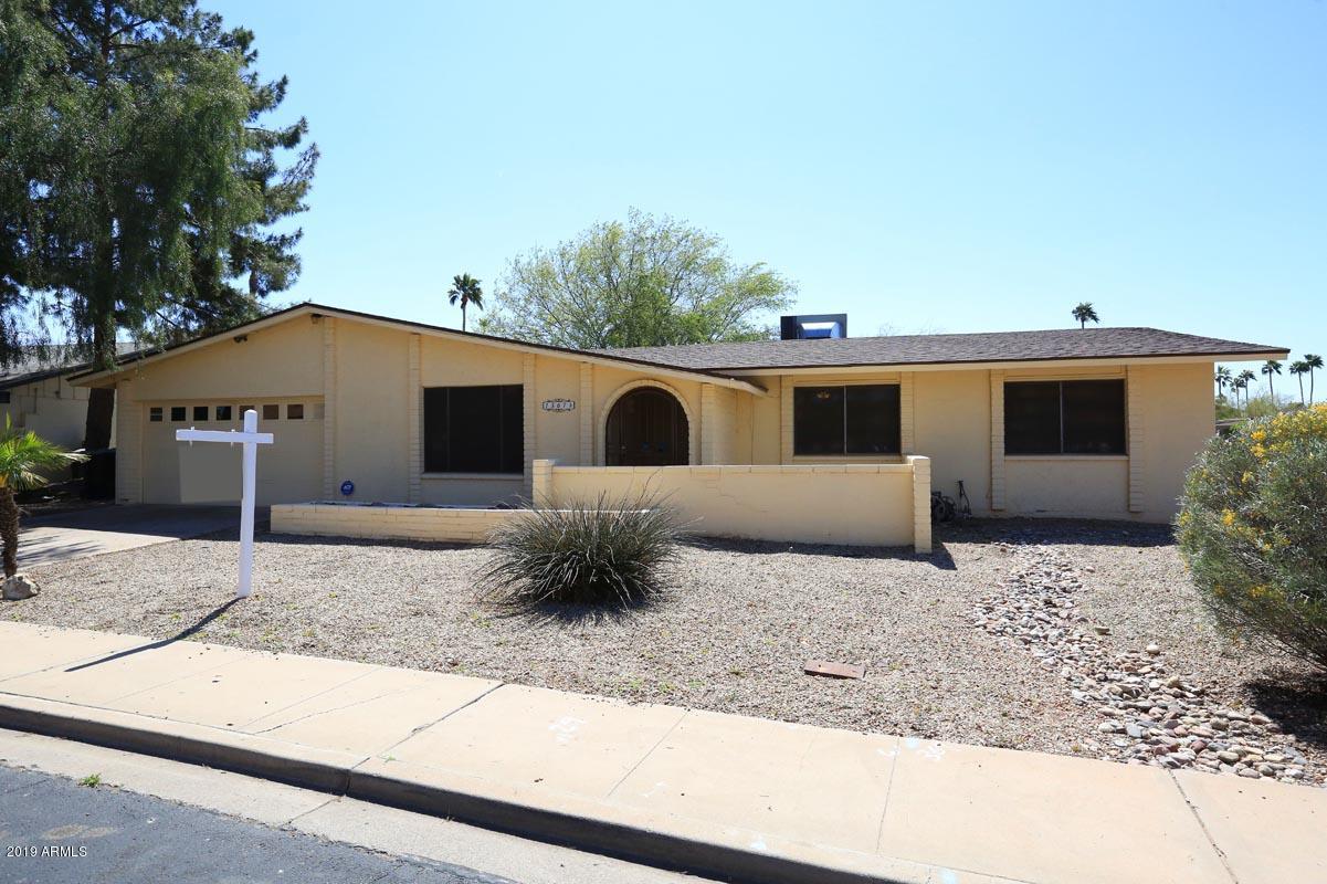 1367 W Lobo Ave., Mesa, AZ 85202