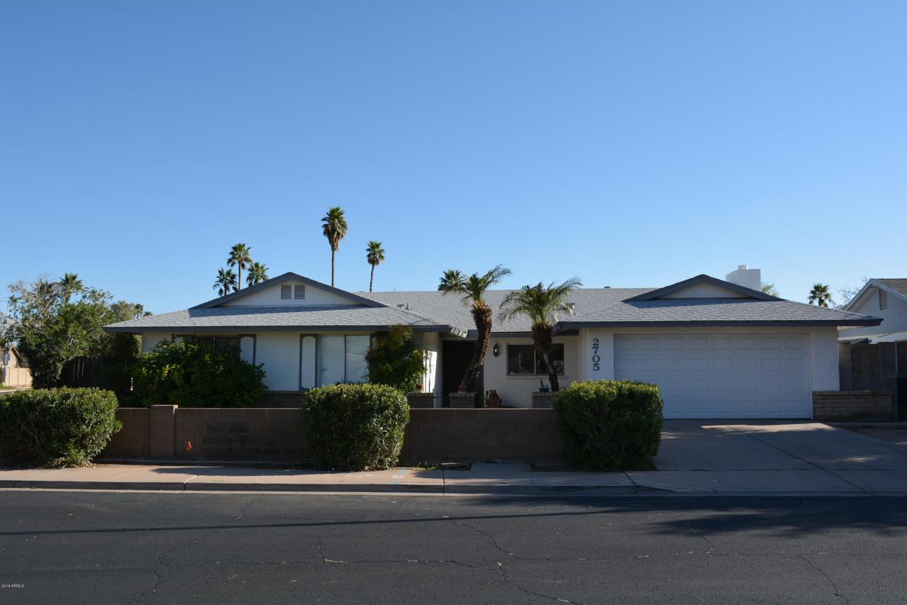 2705 W Ocaso Cir., Mesa, AZ 85202