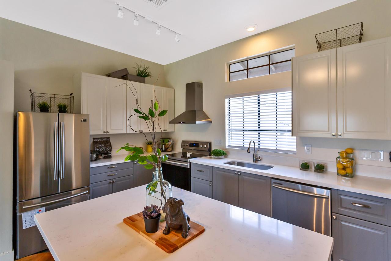 513 W Rosemonte Dr., Phoenix, AZ 85027