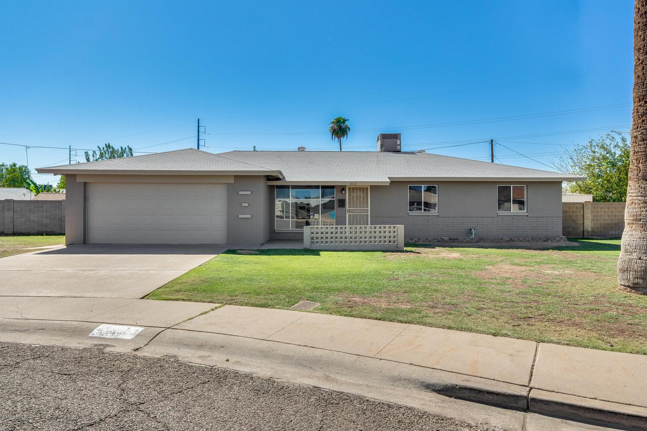 2613 W Charter Oak Rd., Phoenix, AZ 85029