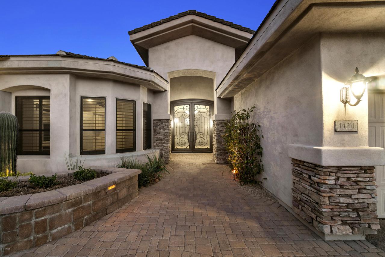 14211 S 5th St., Phoenix, AZ 85048