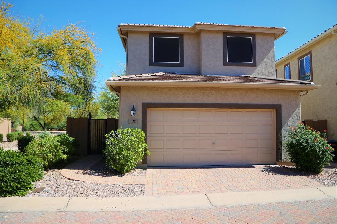 1733 S Chatsworth, Mesa, AZ 85209