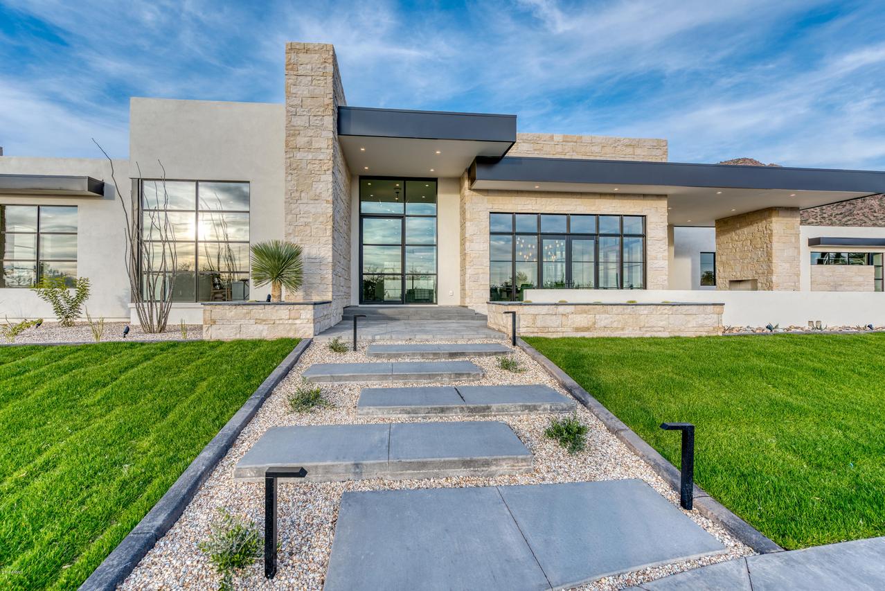 4822 E Palomino Rd., Phoenix, AZ 85018