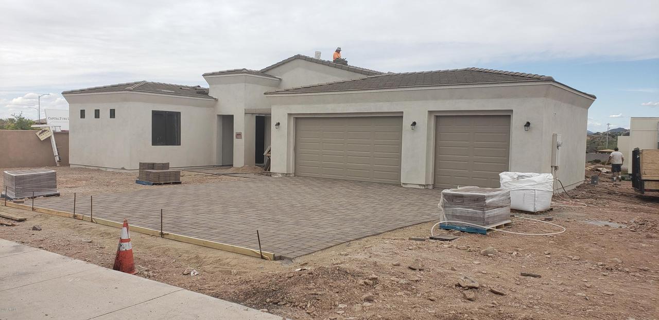 1510 E Paradise Ln., Phoenix, AZ 85022