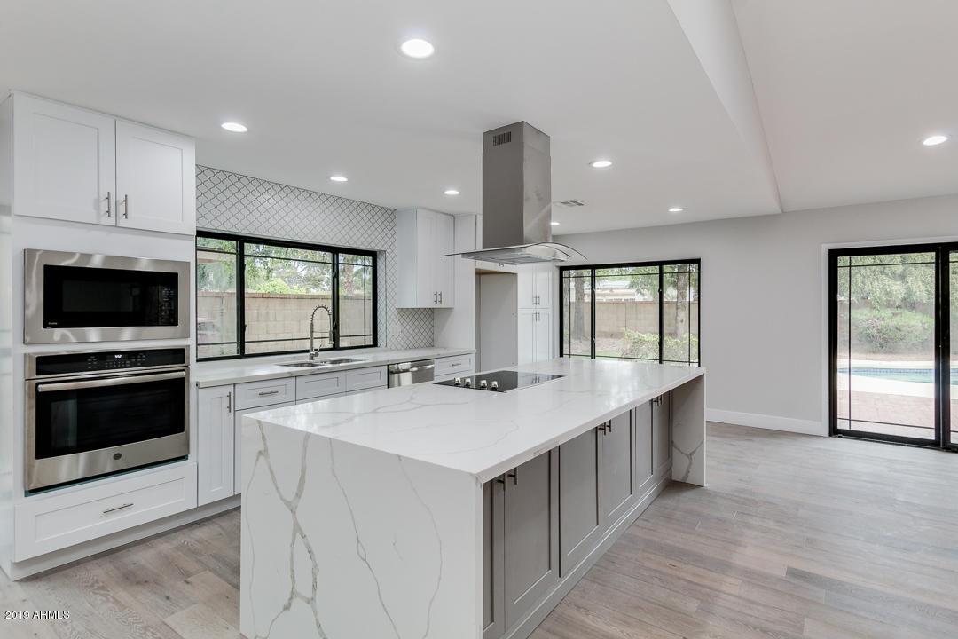 8213 E Morgan Tr., Scottsdale, AZ 85258