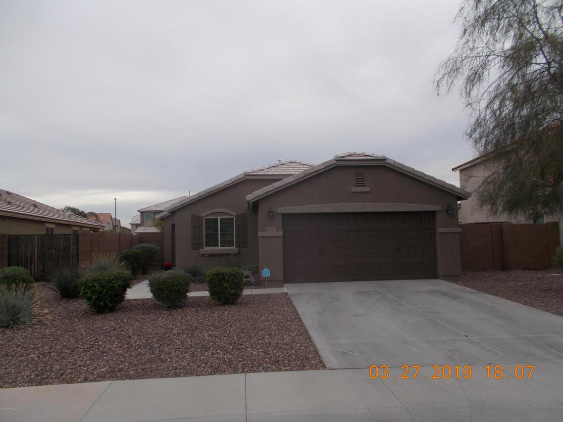 2017 E Saddlebrook Rd., Gilbert, AZ 85298