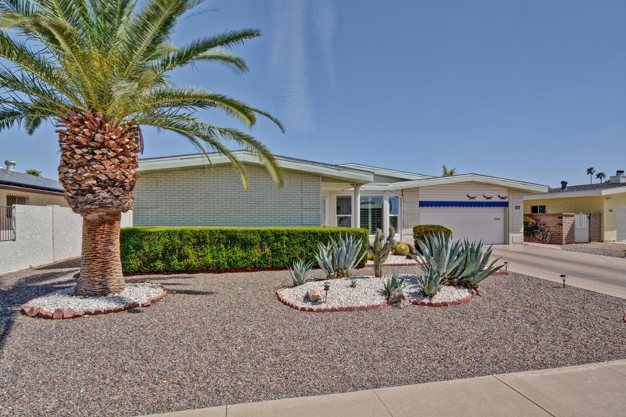 11166 W Palmeras Dr., Sun City, AZ 85373