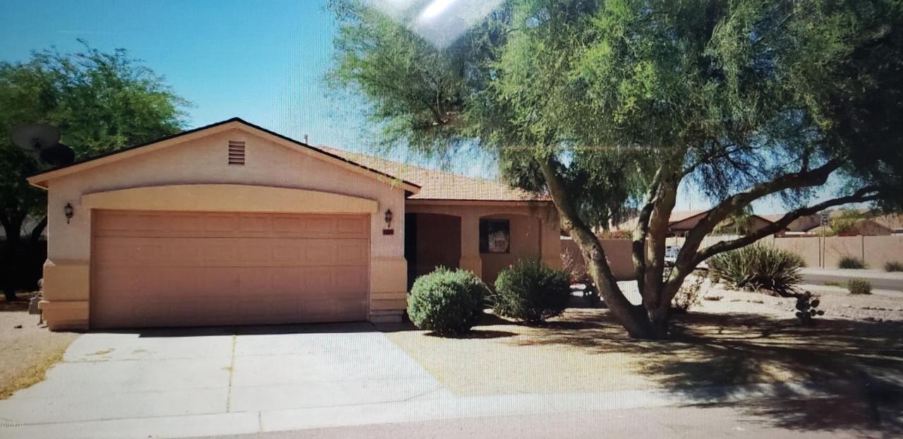 1109 E Silversmith Tr., San Tan Valley, AZ 85143