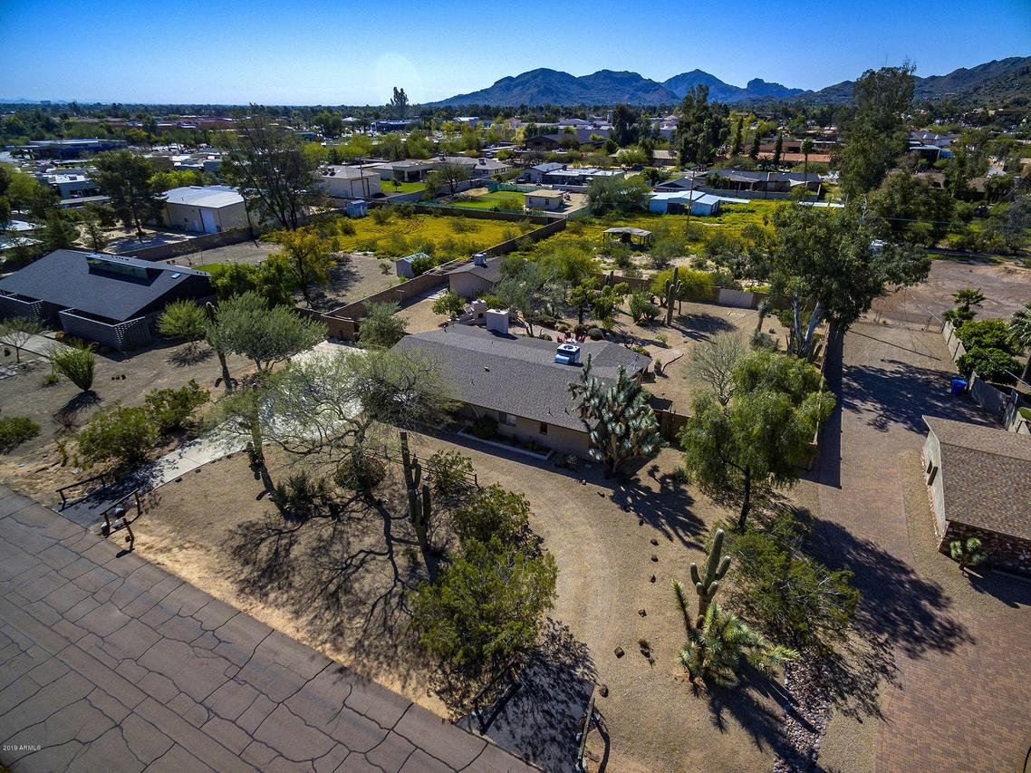 4637 E Shangri La Rd., Phoenix, AZ 85028