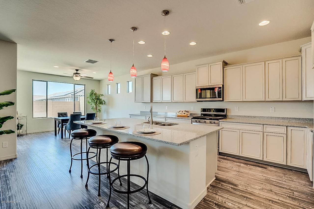 44622 N 41st Dr., Phoenix, AZ 85087