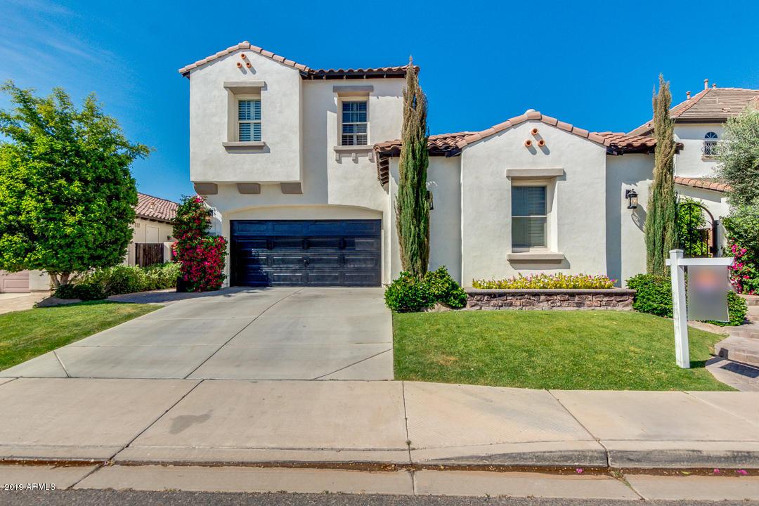 2220 E Honeysuckle Pl., Chandler, AZ 85286