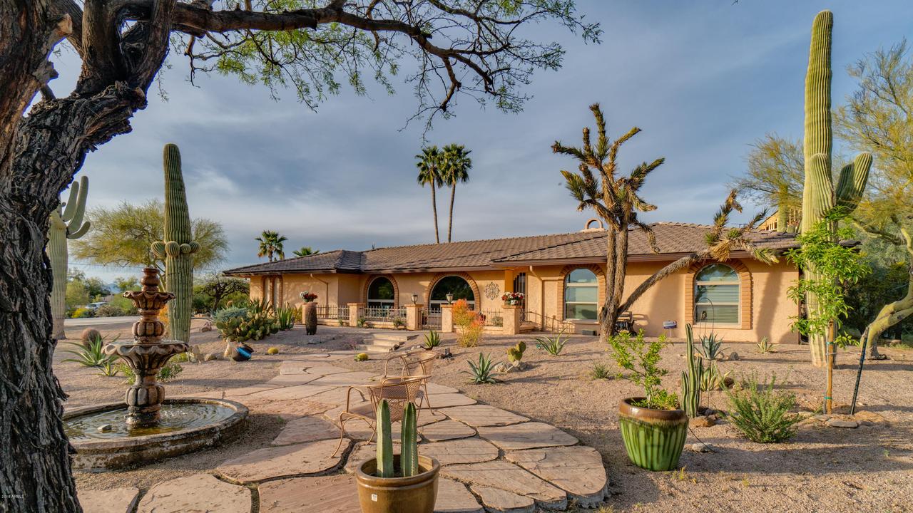 3125 N 82nd St., Mesa, AZ 85207