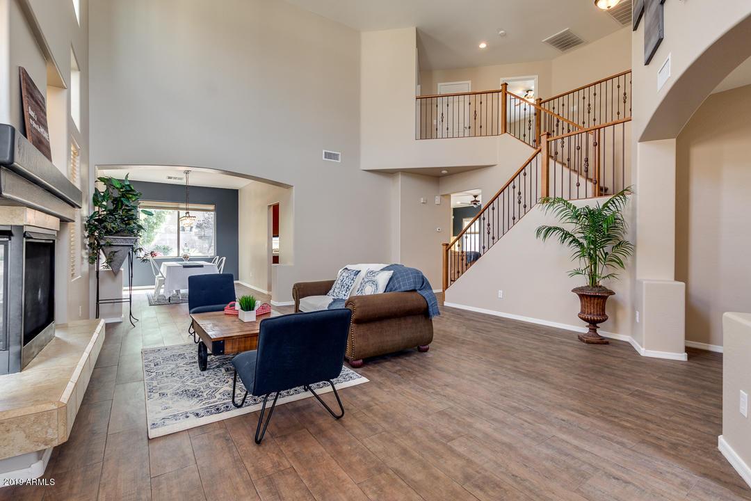 2241 W Bonanza Ln., Phoenix, AZ 85085