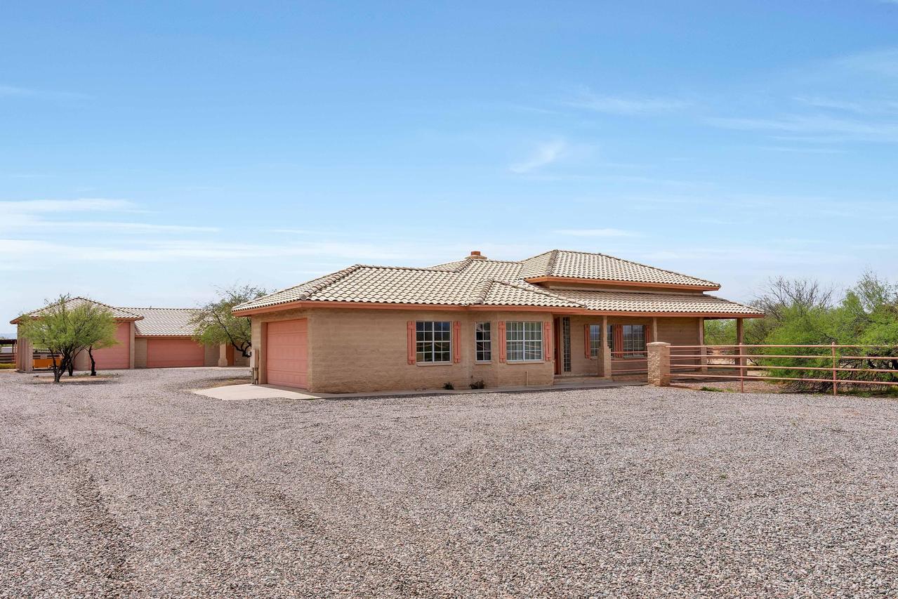 23 E Cloud Rd., Phoenix, AZ 85086