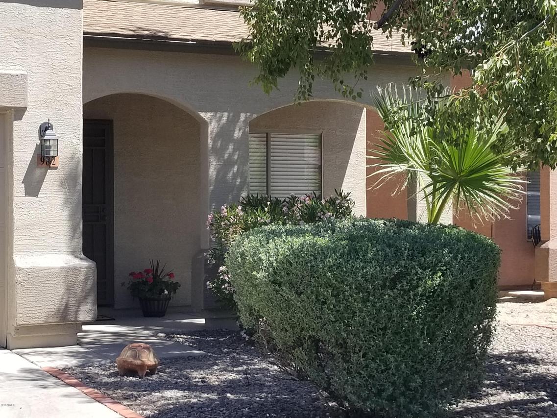 982 E Silktassel Tr., San Tan Valley, AZ 85143