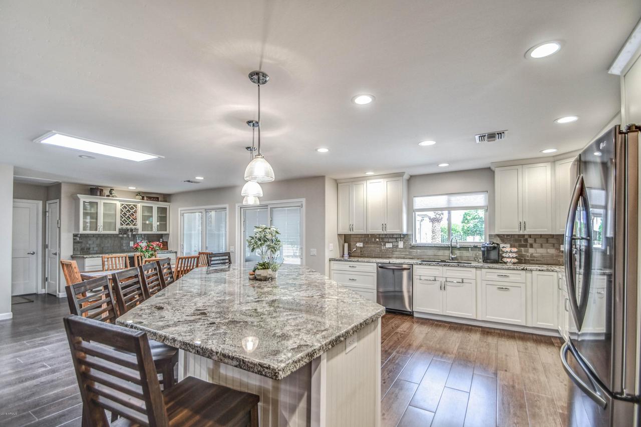 10332 W Carob Dr., Sun City, AZ 85373