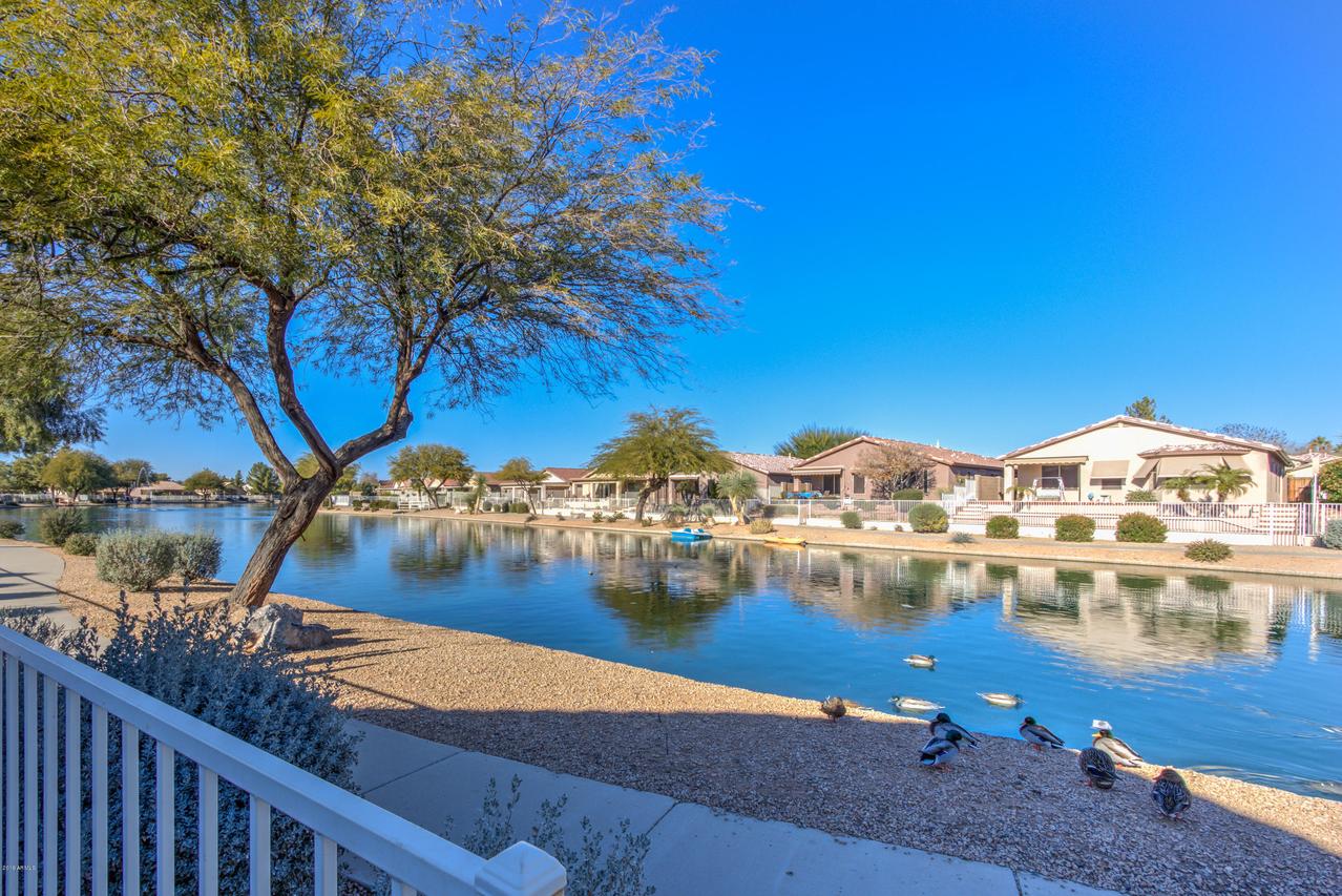 19821 N 108th Ln., Sun City, AZ 85373