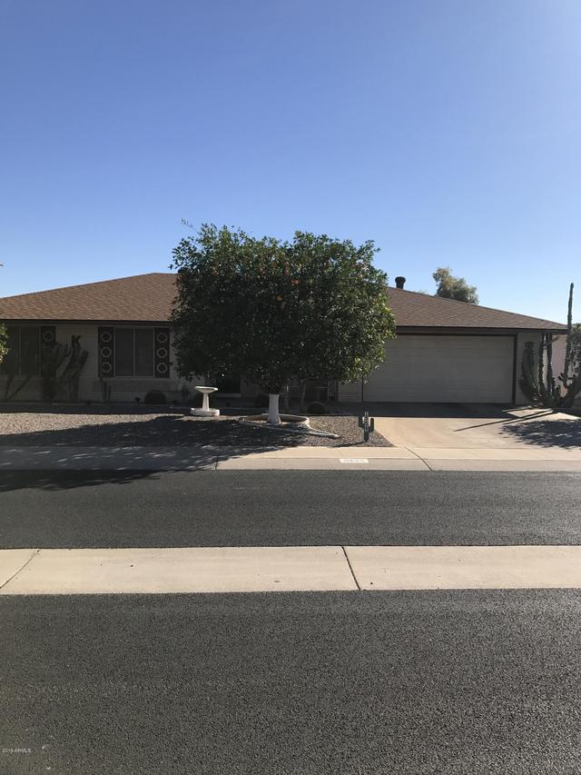 15625 N Meadow Park Dr., Sun City, AZ 85351