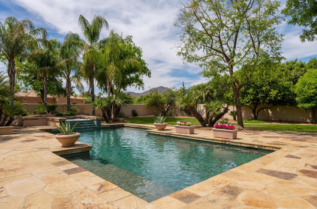 7213 N 70th St., Paradise Valley, AZ 85253